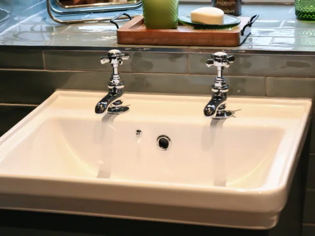 Traditional basin with chrome crosshead taps